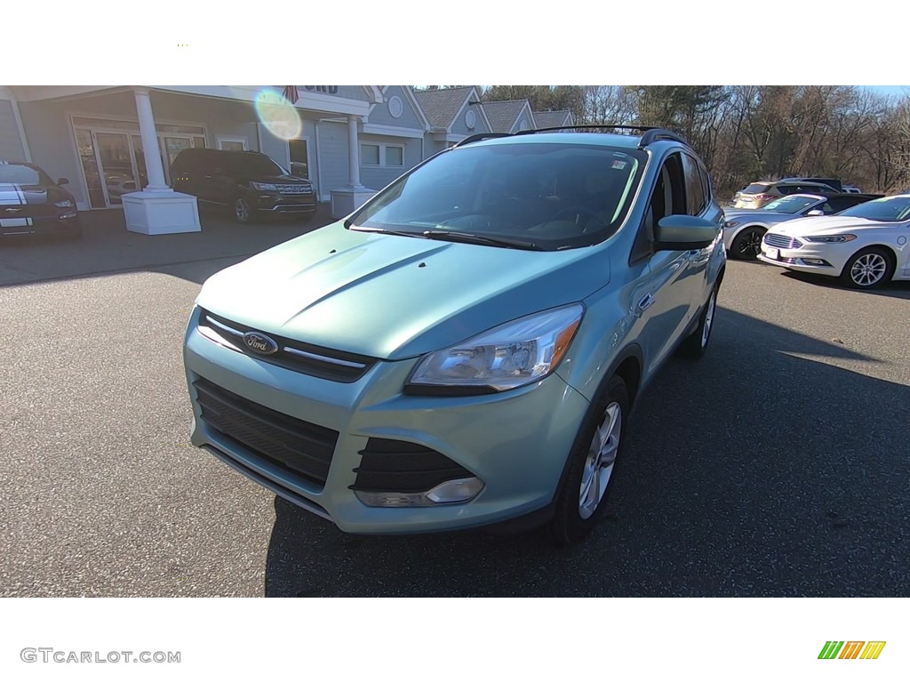 2016 Escape Titanium 4WD - Ingot Silver Metallic / Charcoal Black photo #3