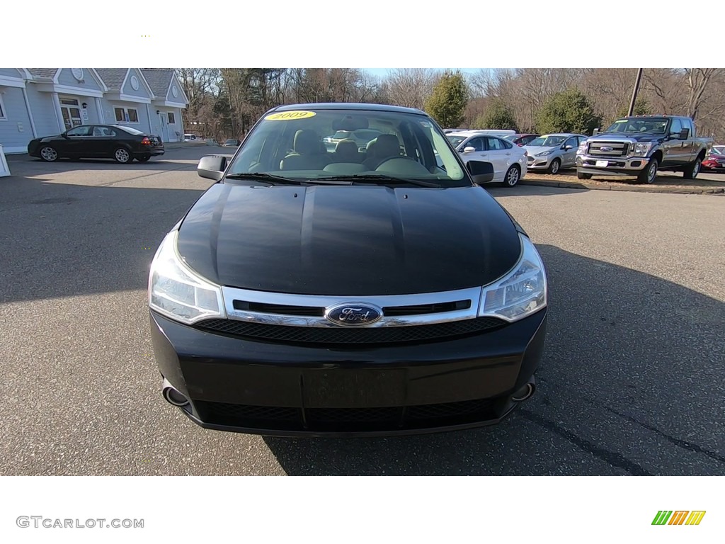 2009 Focus SES Sedan - Ebony Black / Charcoal Black photo #2