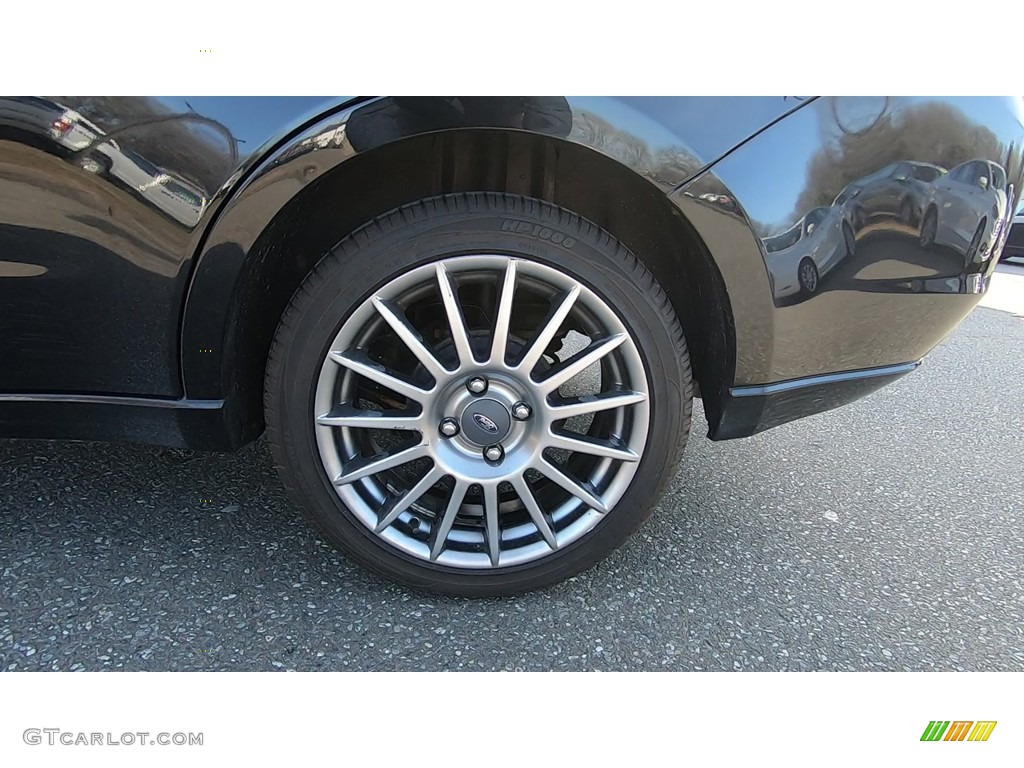 2009 Focus SES Sedan - Ebony Black / Charcoal Black photo #21