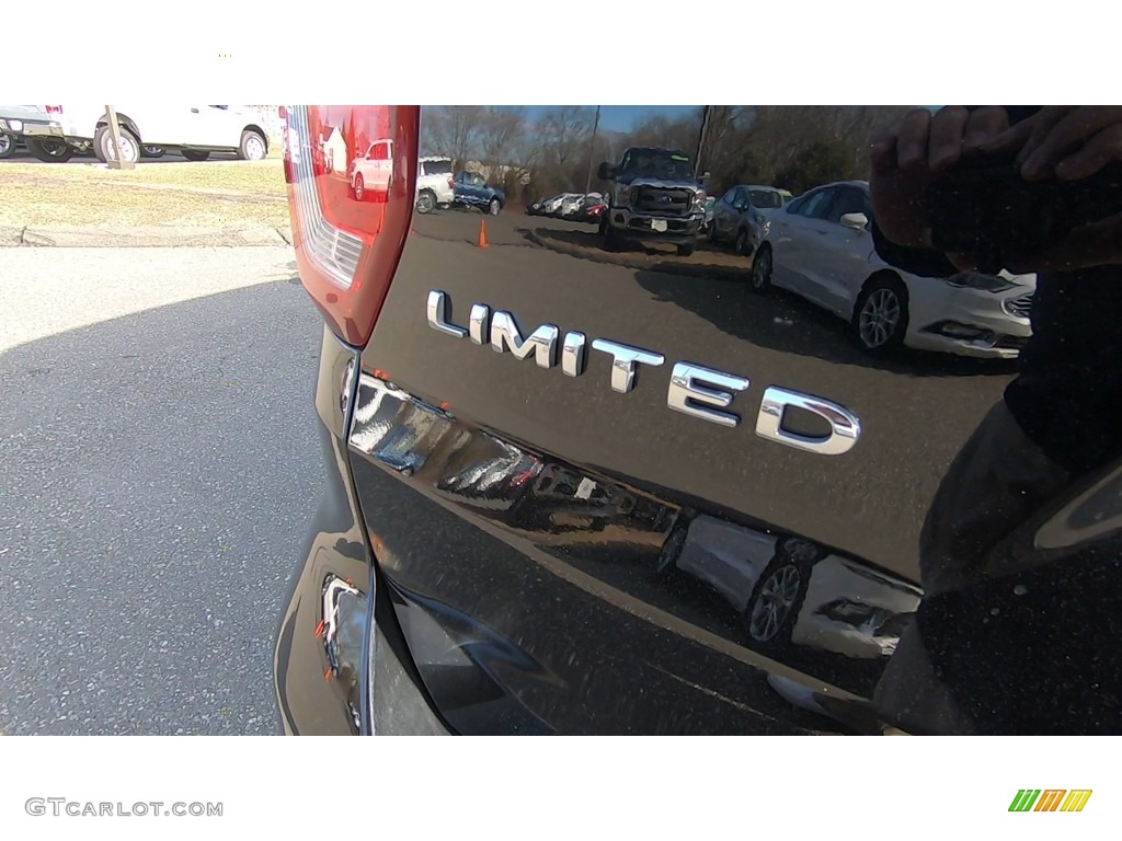 2018 Explorer Limited 4WD - Shadow Black / Ebony Black photo #10