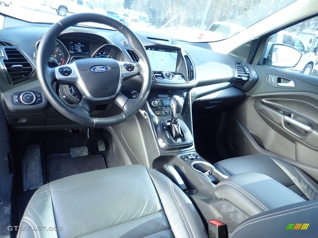 2016 Escape Titanium 4WD - White Platinum Metallic / Charcoal Black photo #17