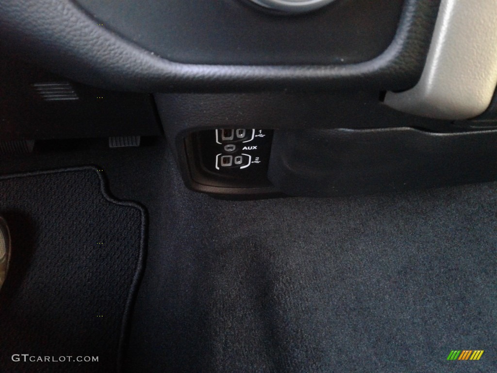 2019 1500 Laramie Crew Cab 4x4 - Delmonico Red Pearl / Black photo #31