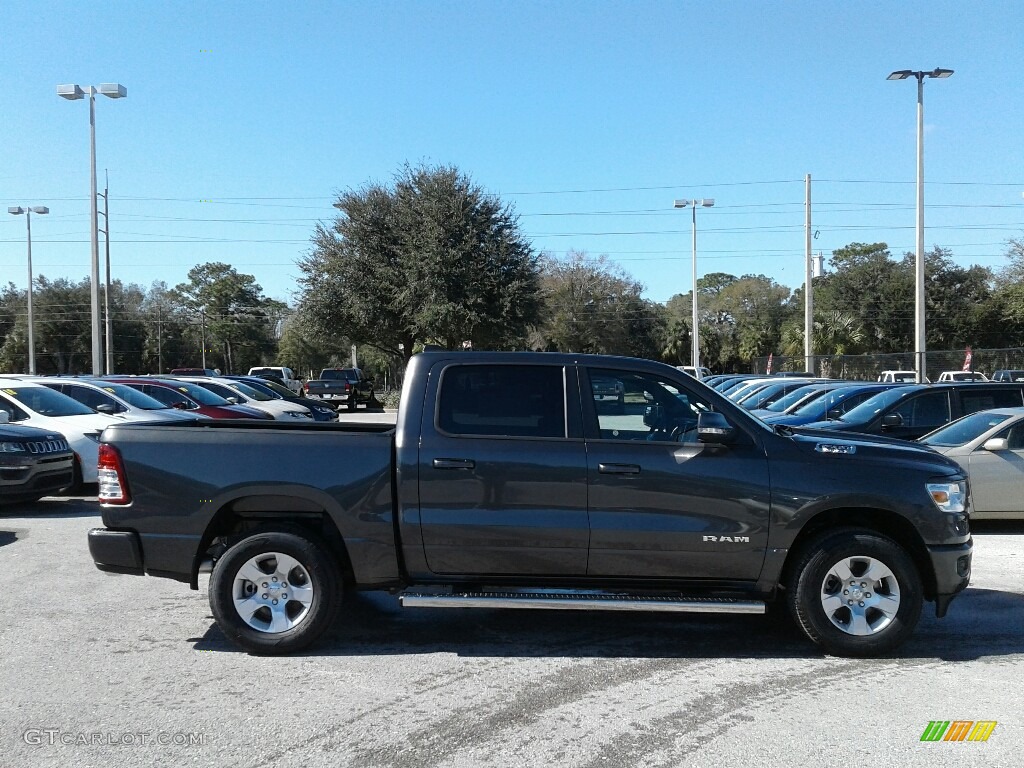 2019 1500 Big Horn Crew Cab 4x4 - Granite Crystal Metallic / Black photo #6