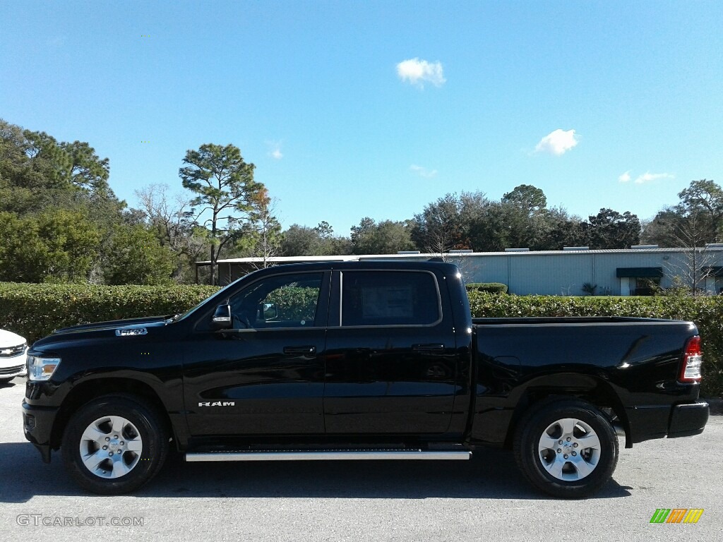 2019 1500 Big Horn Crew Cab 4x4 - Diamond Black Crystal Pearl / Black photo #2