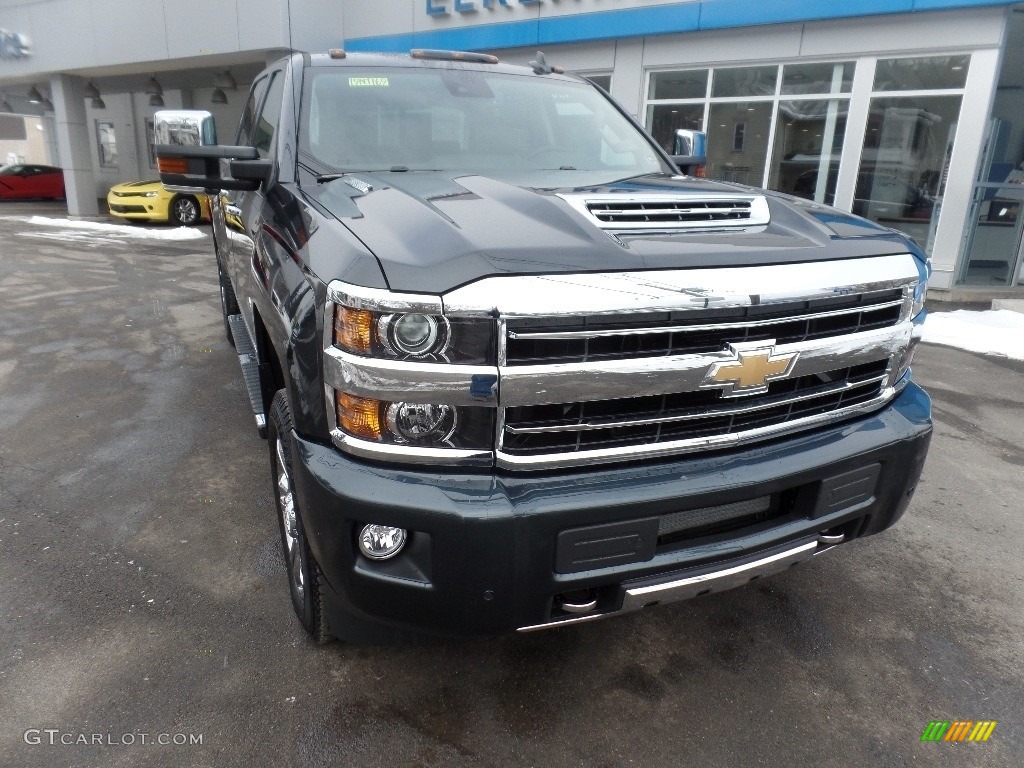 2019 Silverado 2500HD High Country Crew Cab 4WD - Graphite Metallic / High Country Jet Black/­Medium Ash Gray photo #4