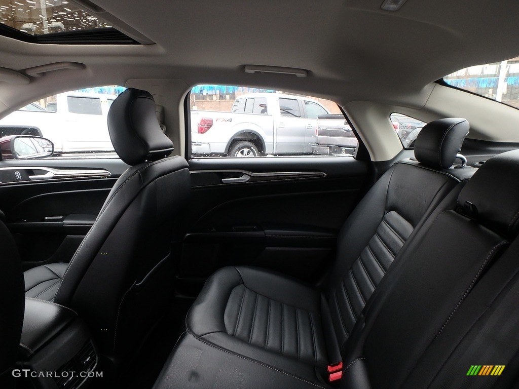 2018 Fusion SE - Burgundy Velvet / Ebony photo #11