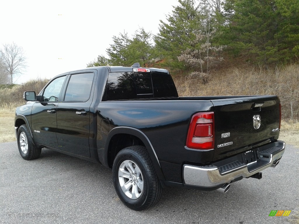 2019 1500 Laramie Crew Cab 4x4 - Diamond Black Crystal Pearl / Black photo #8
