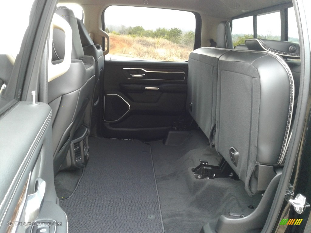 2019 1500 Laramie Crew Cab 4x4 - Diamond Black Crystal Pearl / Black photo #12
