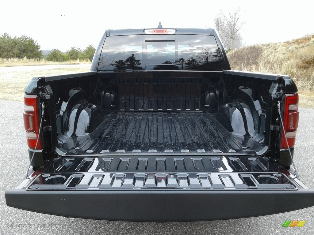 2019 1500 Laramie Crew Cab 4x4 - Diamond Black Crystal Pearl / Black photo #13