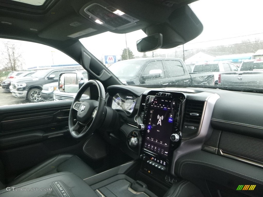 2019 1500 Limited Crew Cab 4x4 - Diamond Black Crystal Pearl / Black photo #11