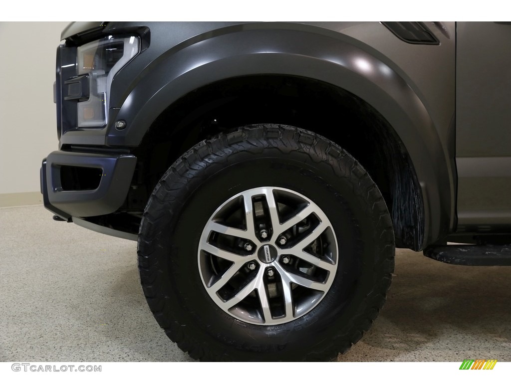 2017 F150 SVT Raptor SuperCrew 4x4 - Magnetic / Raptor Black/Orange Accent photo #34