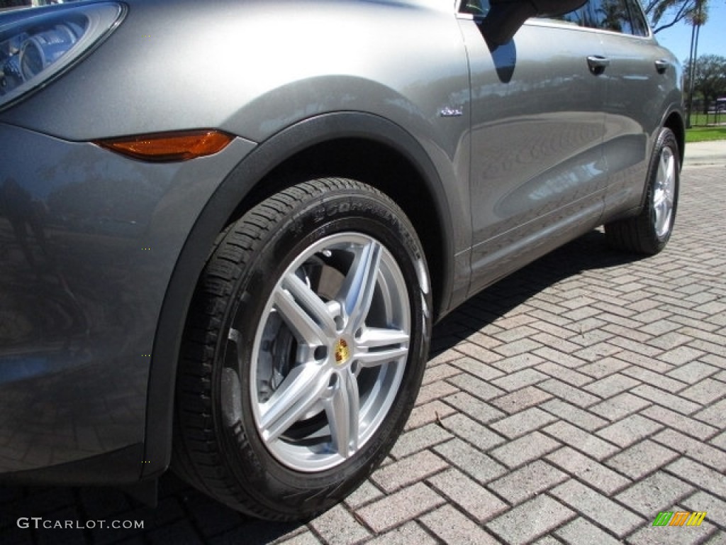 2014 Cayenne Diesel - Meteor Grey Metallic / Luxor Beige photo #47