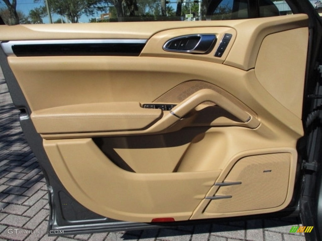 2014 Cayenne Diesel - Meteor Grey Metallic / Luxor Beige photo #48