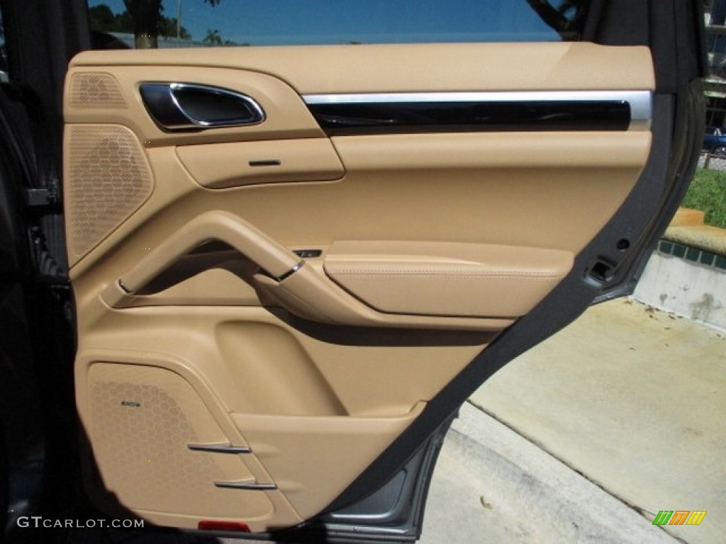 2014 Cayenne Diesel - Meteor Grey Metallic / Luxor Beige photo #51