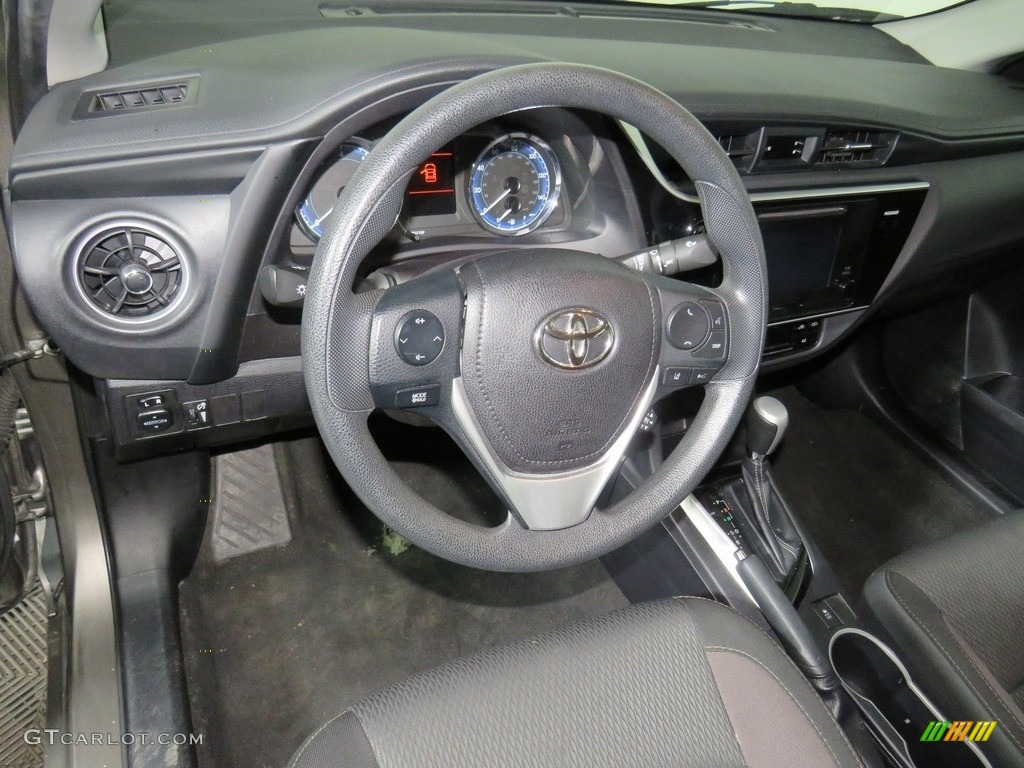2017 Corolla LE - Falcon Gray Metallic / Black photo #34