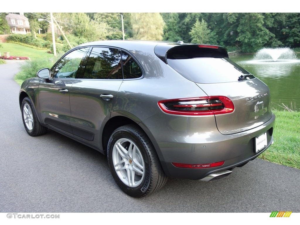 2018 Macan  - Agate Grey Metallic / Black/Luxor Beige photo #6