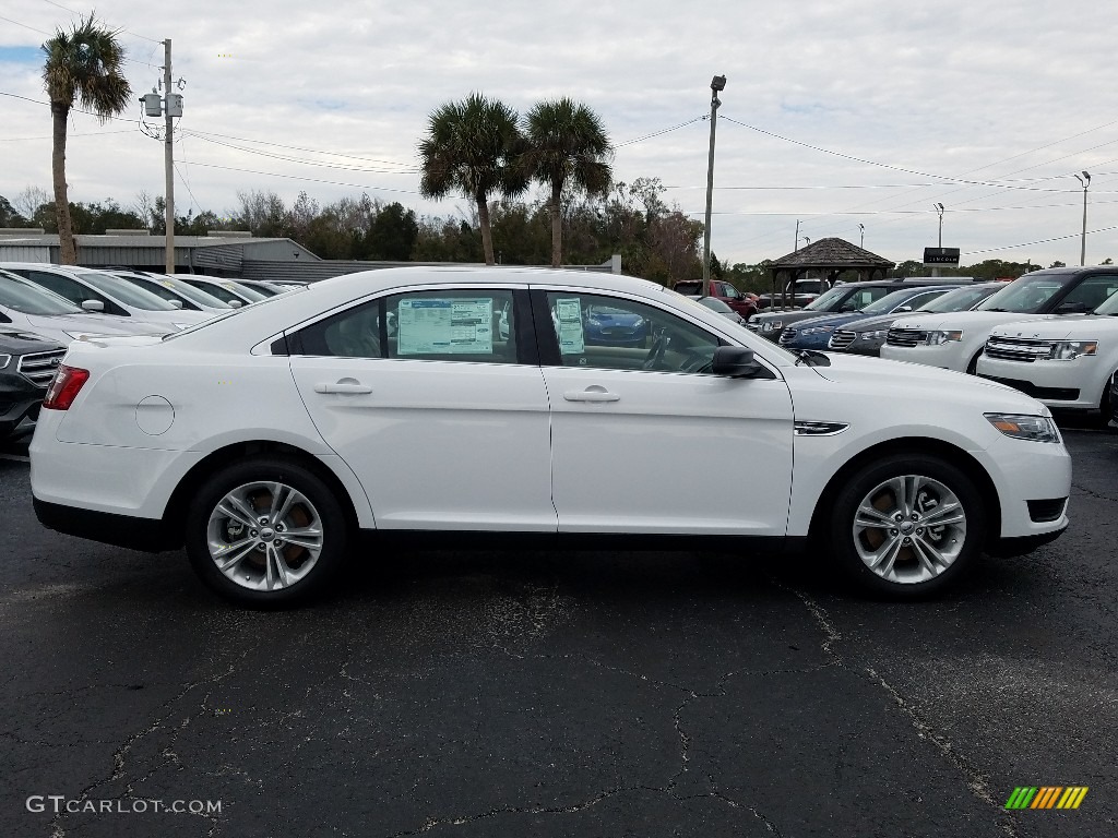 2019 Taurus SE - Oxford White / Dune photo #6