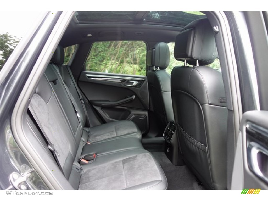 2018 Macan  - Volcano Grey Metallic / Black photo #16