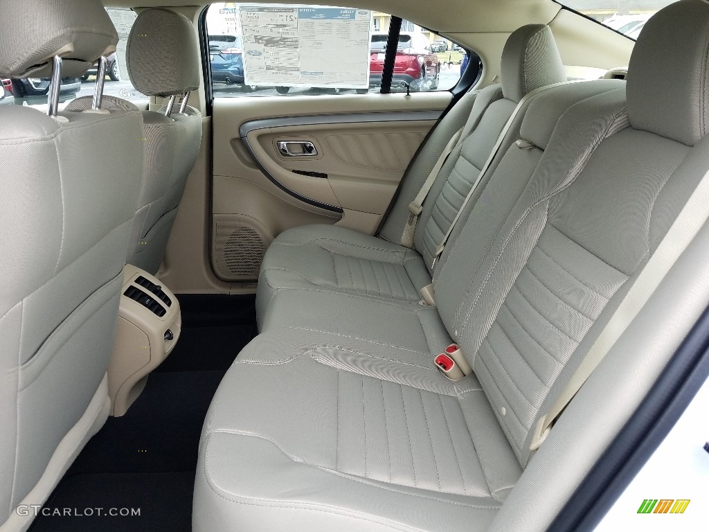 2019 Ford Taurus SE Rear Seat Photo #131683603