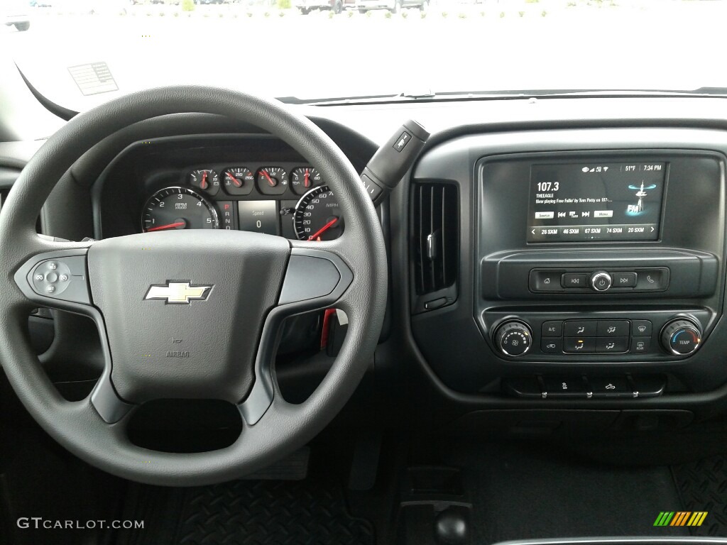 2018 Silverado 1500 Custom Crew Cab 4x4 - Silver Ice Metallic / Dark Ash/Jet Black photo #13