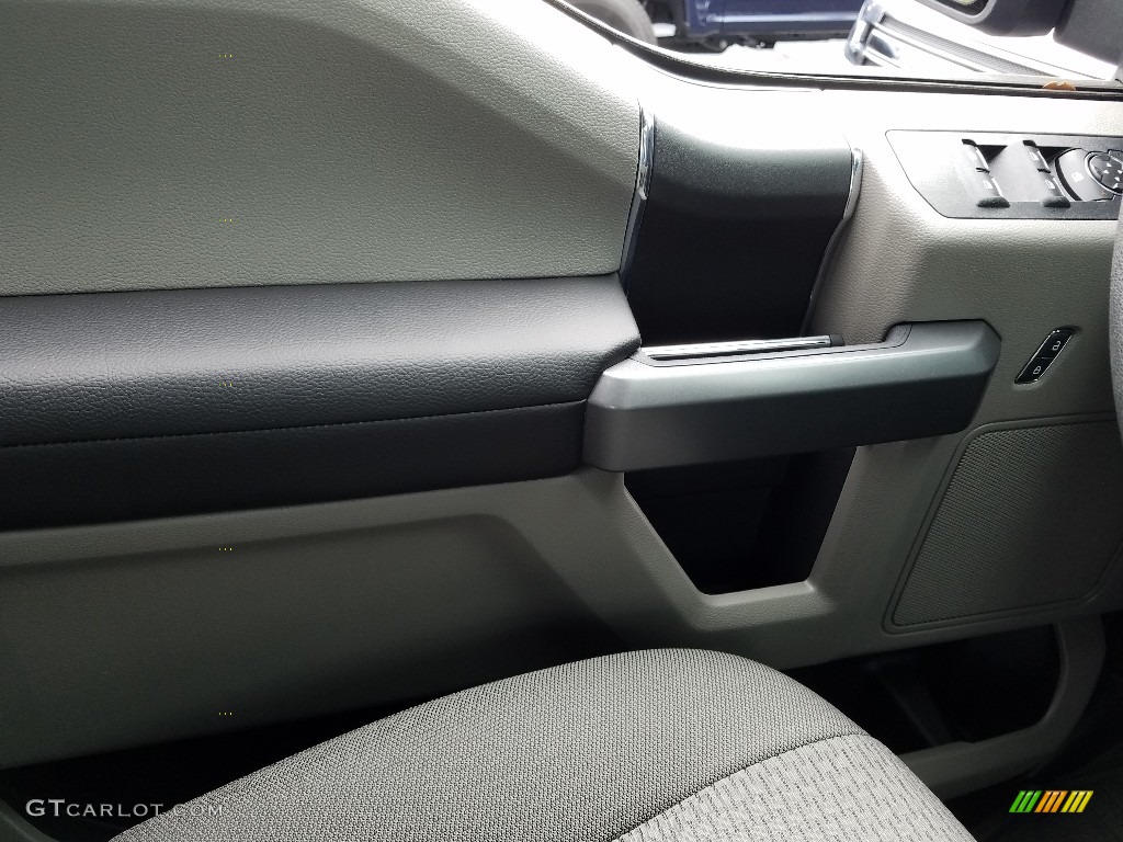 2019 F150 XLT SuperCrew 4x4 - Blue Jeans / Earth Gray photo #17