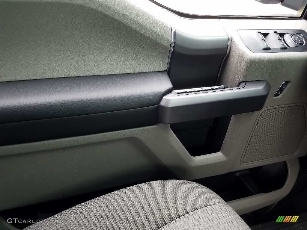 2019 F150 XLT SuperCrew 4x4 - Ingot Silver / Earth Gray photo #17