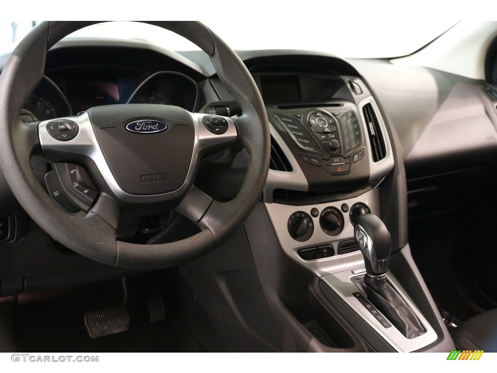 2014 Focus SE Sedan - Blue Candy / Charcoal Black photo #6