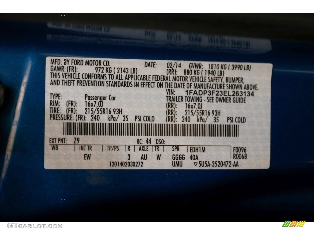 2014 Focus SE Sedan - Blue Candy / Charcoal Black photo #16