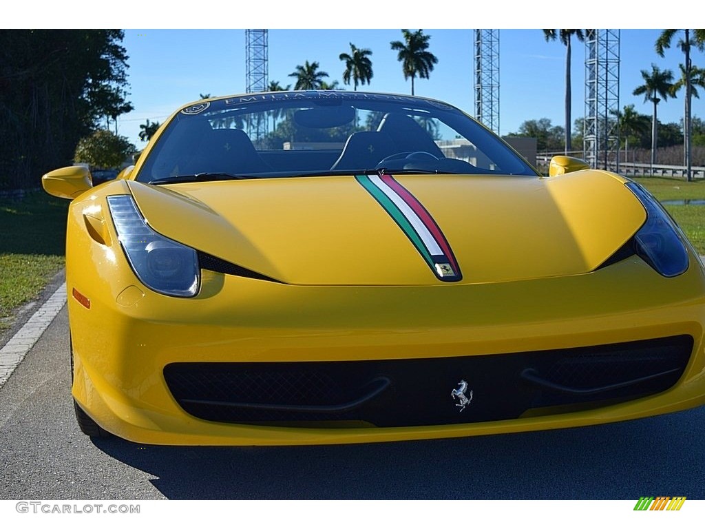 2013 458 Spider - Giallo Modena (Yellow) / Nero photo #16