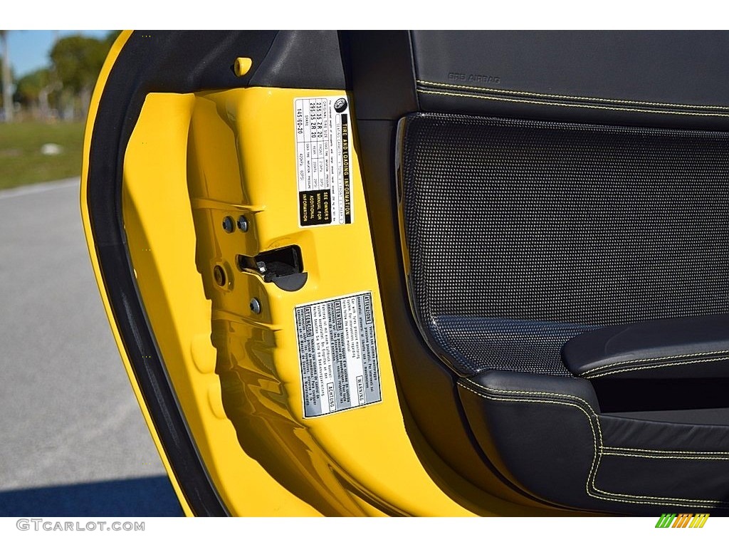2013 458 Spider - Giallo Modena (Yellow) / Nero photo #34