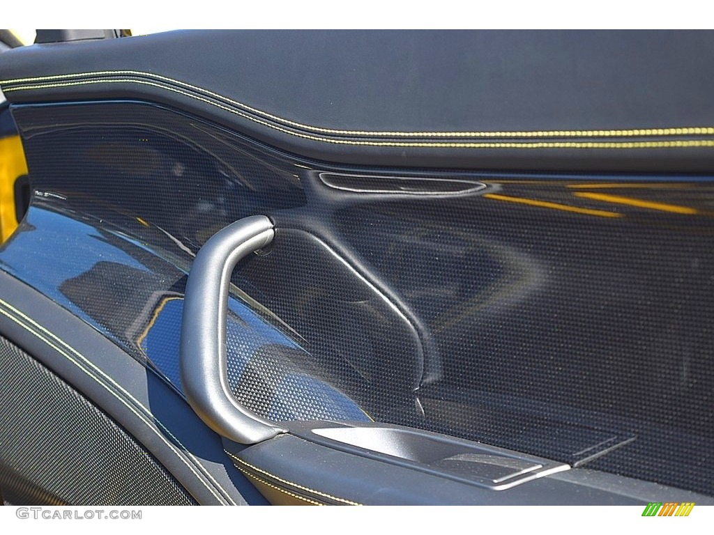 2013 458 Spider - Giallo Modena (Yellow) / Nero photo #54