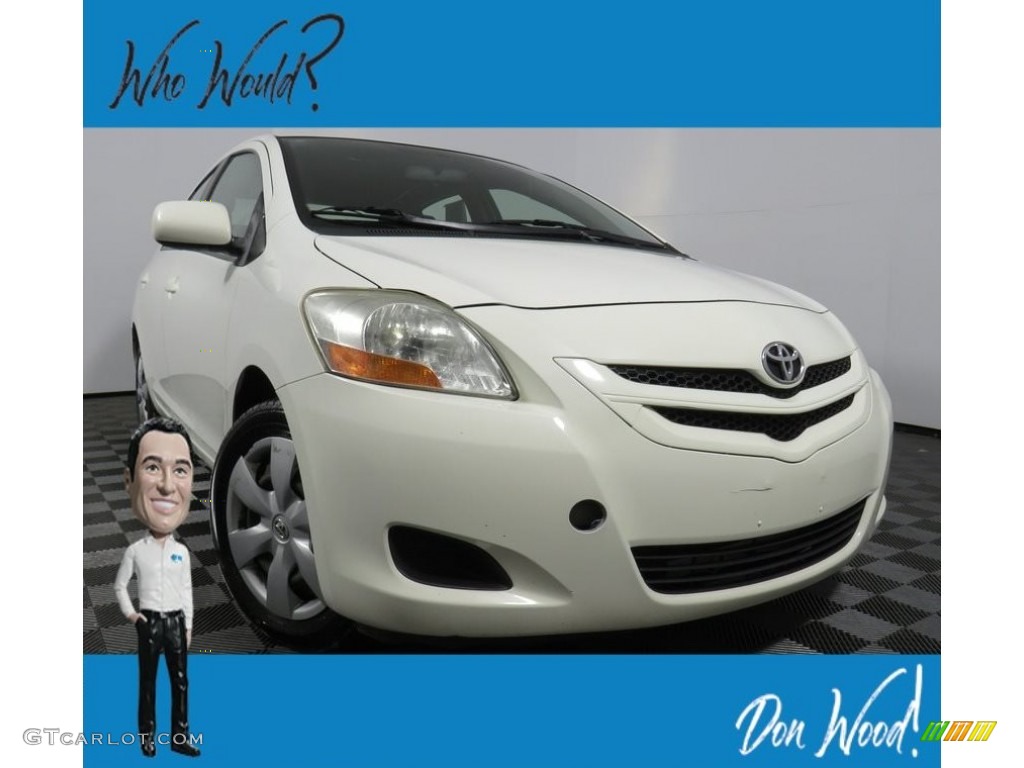2007 Yaris Sedan - Polar White / Dark Charcoal photo #1