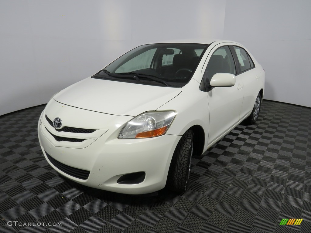 2007 Yaris Sedan - Polar White / Dark Charcoal photo #8