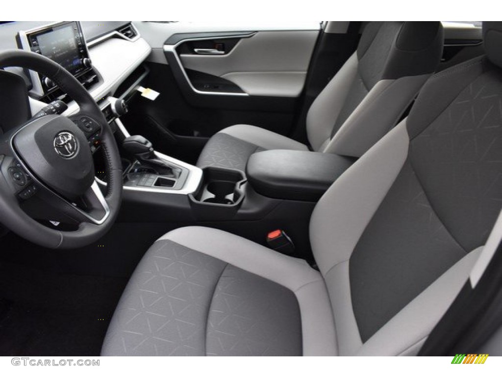 Light Gray Interior 2019 Toyota RAV4 XLE AWD Photo #131700580