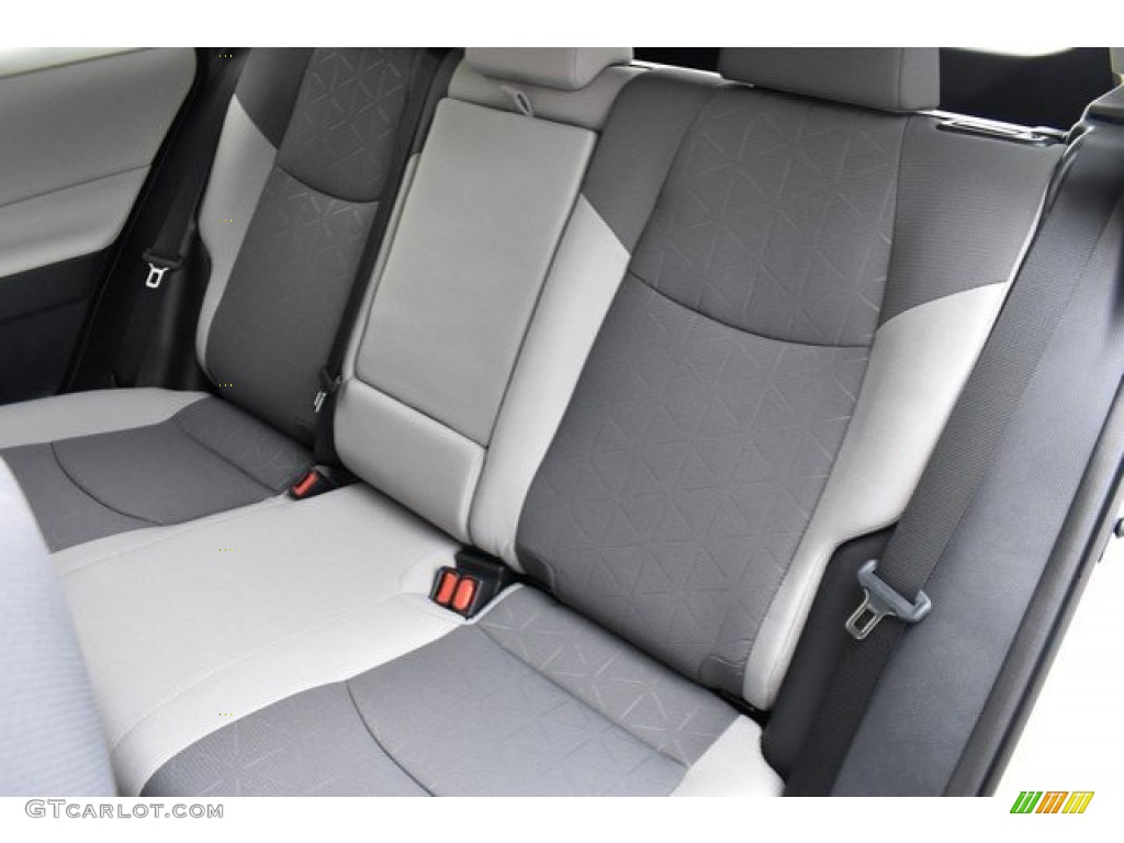 Light Gray Interior 2019 Toyota RAV4 XLE AWD Photo #131700754