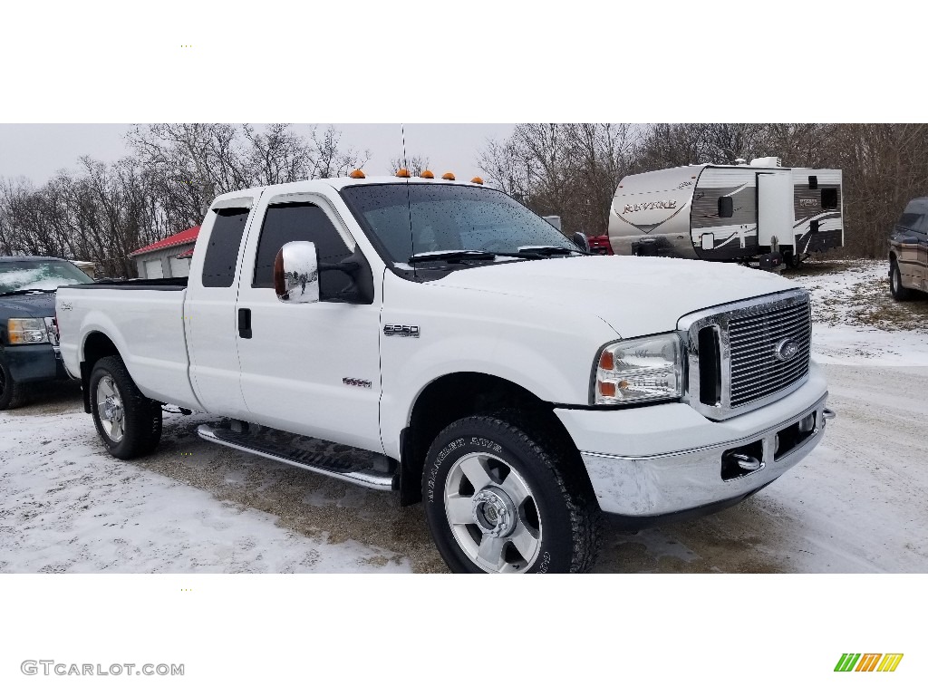 2007 F250 Super Duty Lariat SuperCab 4x4 - Oxford White Clearcoat / Black Leather photo #21