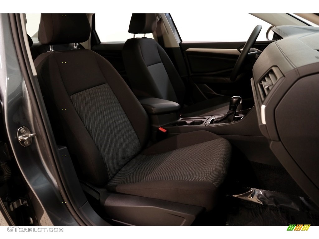 2019 Jetta S - Platinum Gray Metallic / Titan Black photo #16