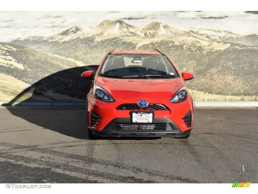 2019 Prius c LE - Absolutely Red / Gray/Black Two Tone photo #2