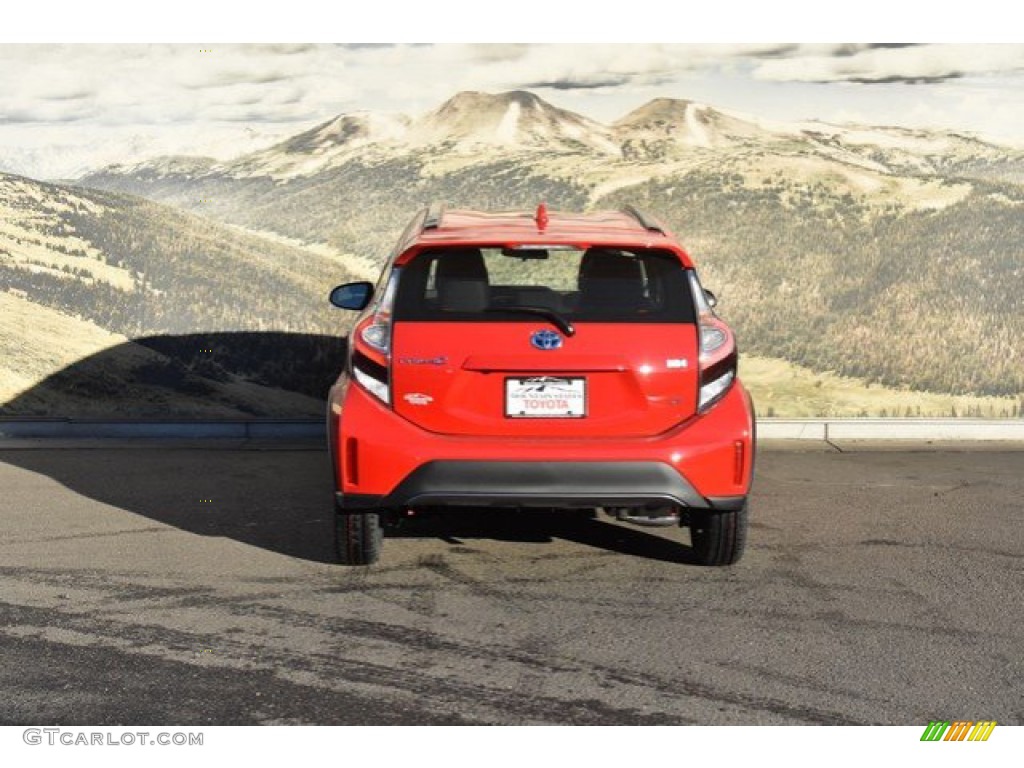 2019 Prius c LE - Absolutely Red / Gray/Black Two Tone photo #4