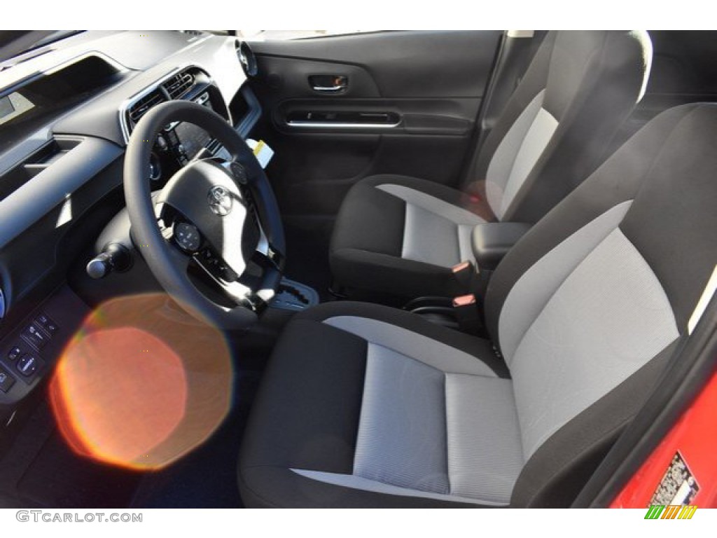 2019 Prius c LE - Absolutely Red / Gray/Black Two Tone photo #6
