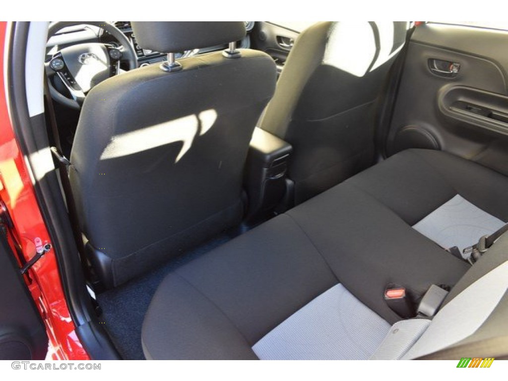 2019 Prius c LE - Absolutely Red / Gray/Black Two Tone photo #13