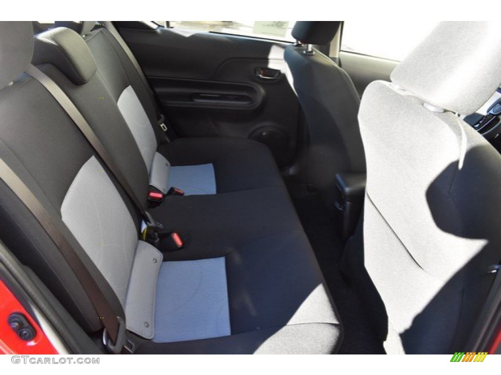 2019 Prius c LE - Absolutely Red / Gray/Black Two Tone photo #17