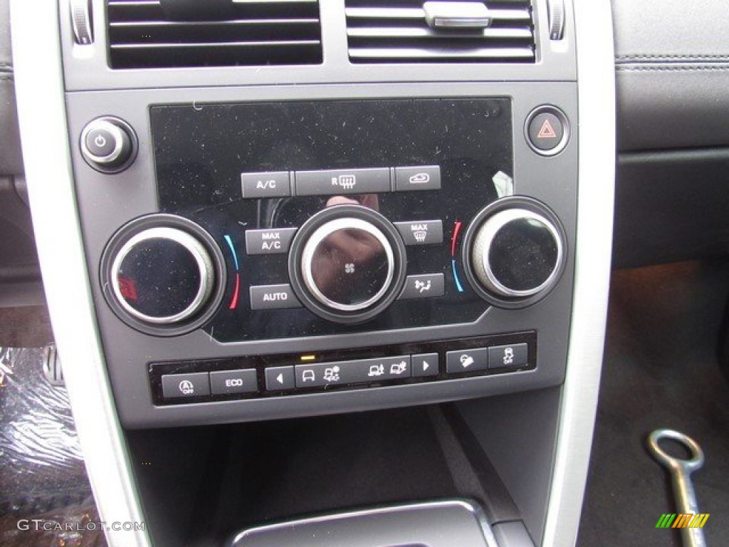 2019 Land Rover Discovery Sport SE Controls Photo #131723853