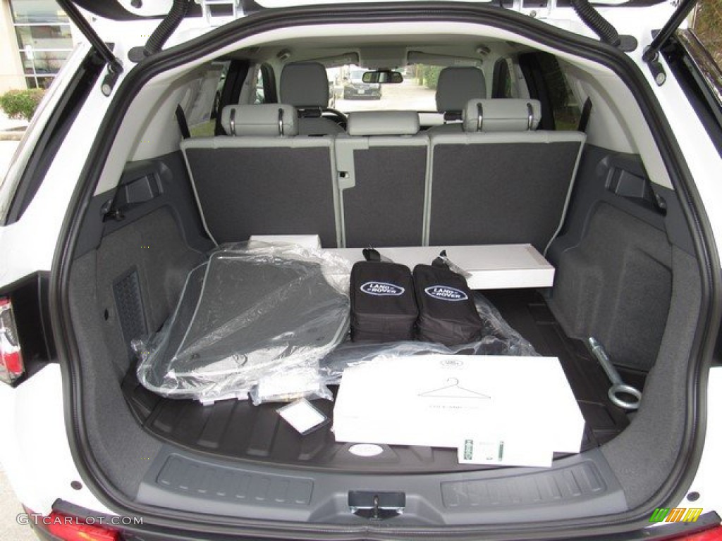 2019 Land Rover Discovery Sport SE Trunk Photo #131728943