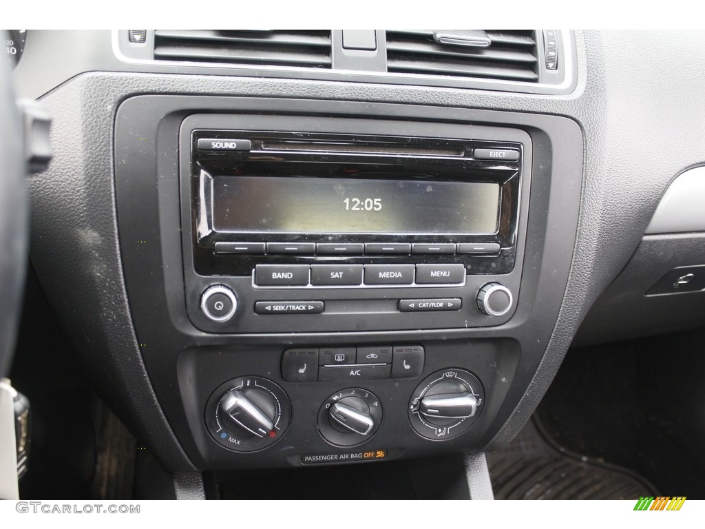 2014 Jetta SE Sedan - Tempest Blue Metallic / Titan Black photo #13