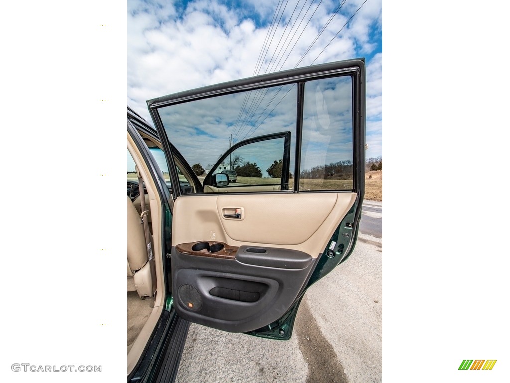 2002 Highlander V6 4WD - Electric Green Mica / Ivory photo #29