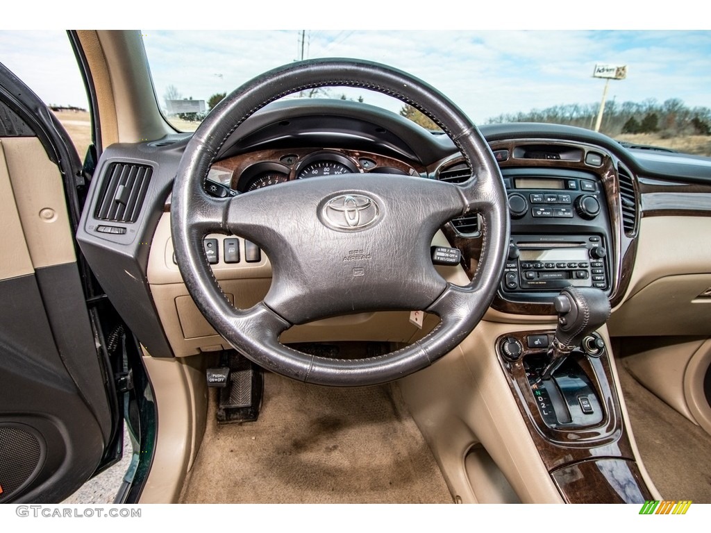 2002 Highlander V6 4WD - Electric Green Mica / Ivory photo #33