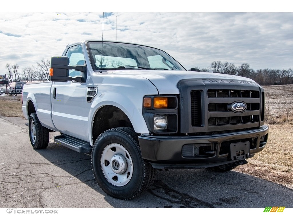 Oxford White Ford F250 Super Duty