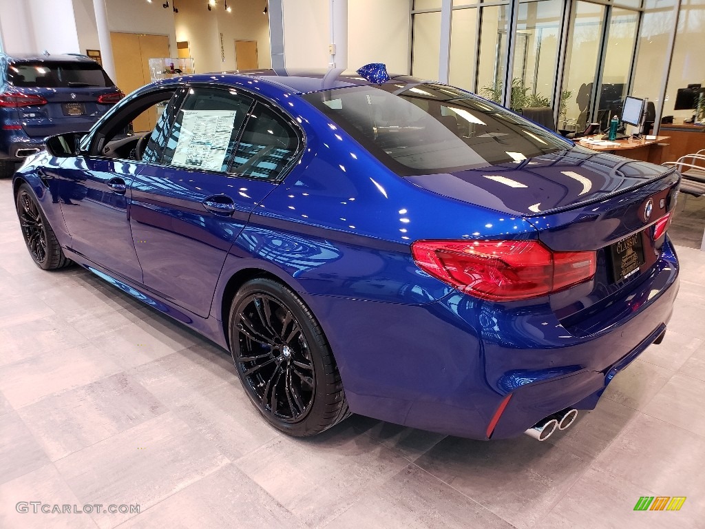 2019 M5 Sedan - Marina Bay Blue metallic / Black photo #2