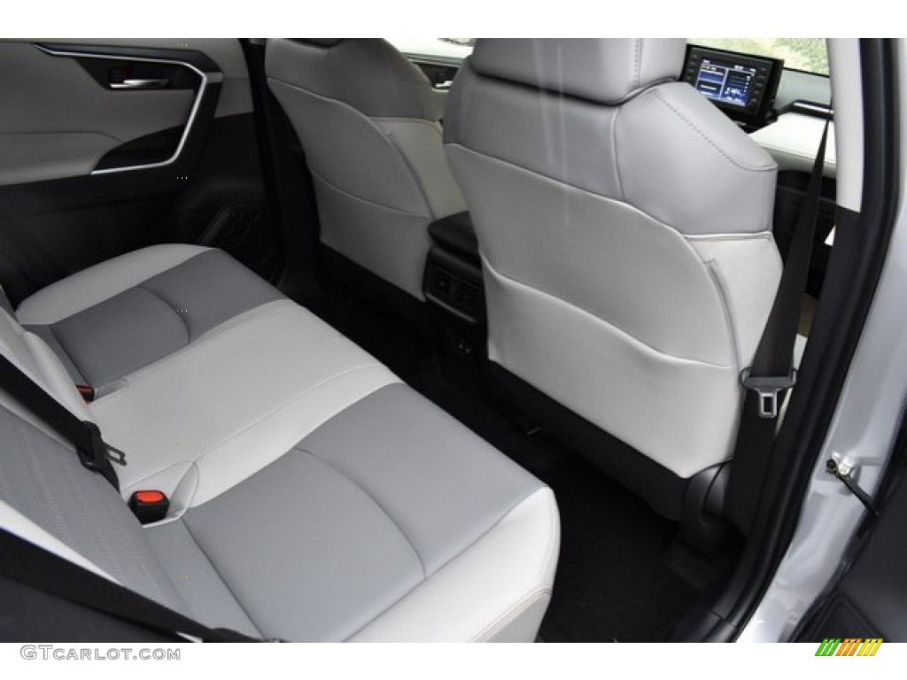 2019 RAV4 XLE AWD - Silver Sky Metallic / Light Gray photo #17